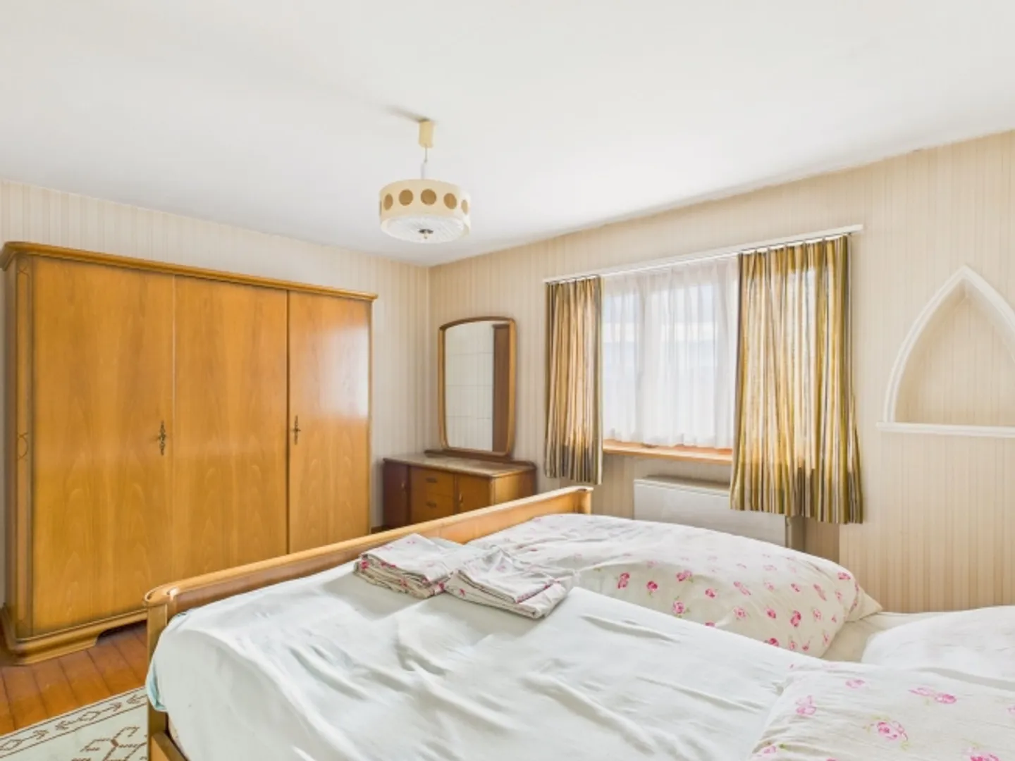 Ampia casa unifamiliare con 7 stanze e vista a Nuglar - Foto 9 di 13