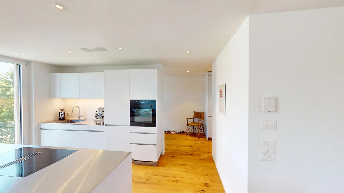 Appartement 4.5 pièces avec vue — calme, central, proche de Zurich - Photo 3 sur 9