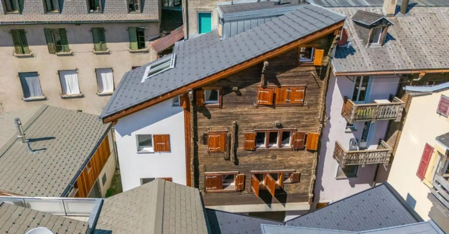 Il fascino del centro storico incontra il comfort abitativo - La tua casa nel cuore di Leuk - Foto 8 di 9