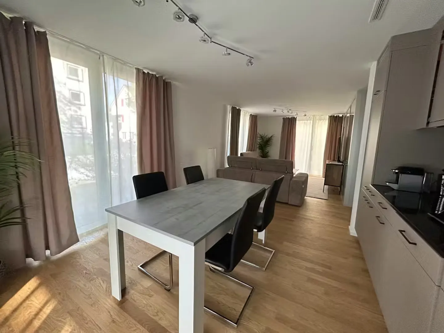 Charmante Wohnung in Winterthur - Foto 3 von 10