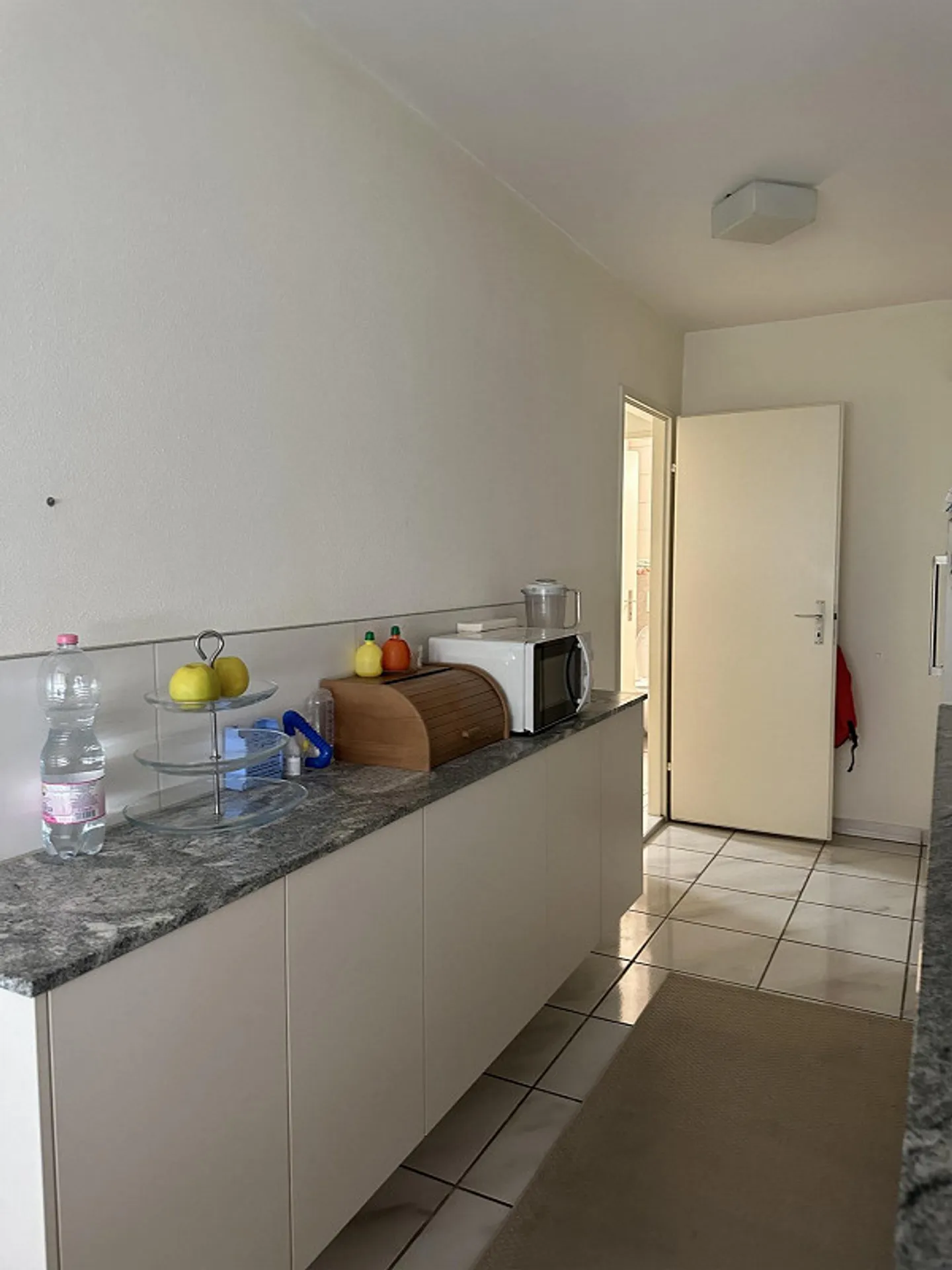 Appartamento luminoso di 3,5 stanze, a 50 m dal Reno - Foto 5 di 19