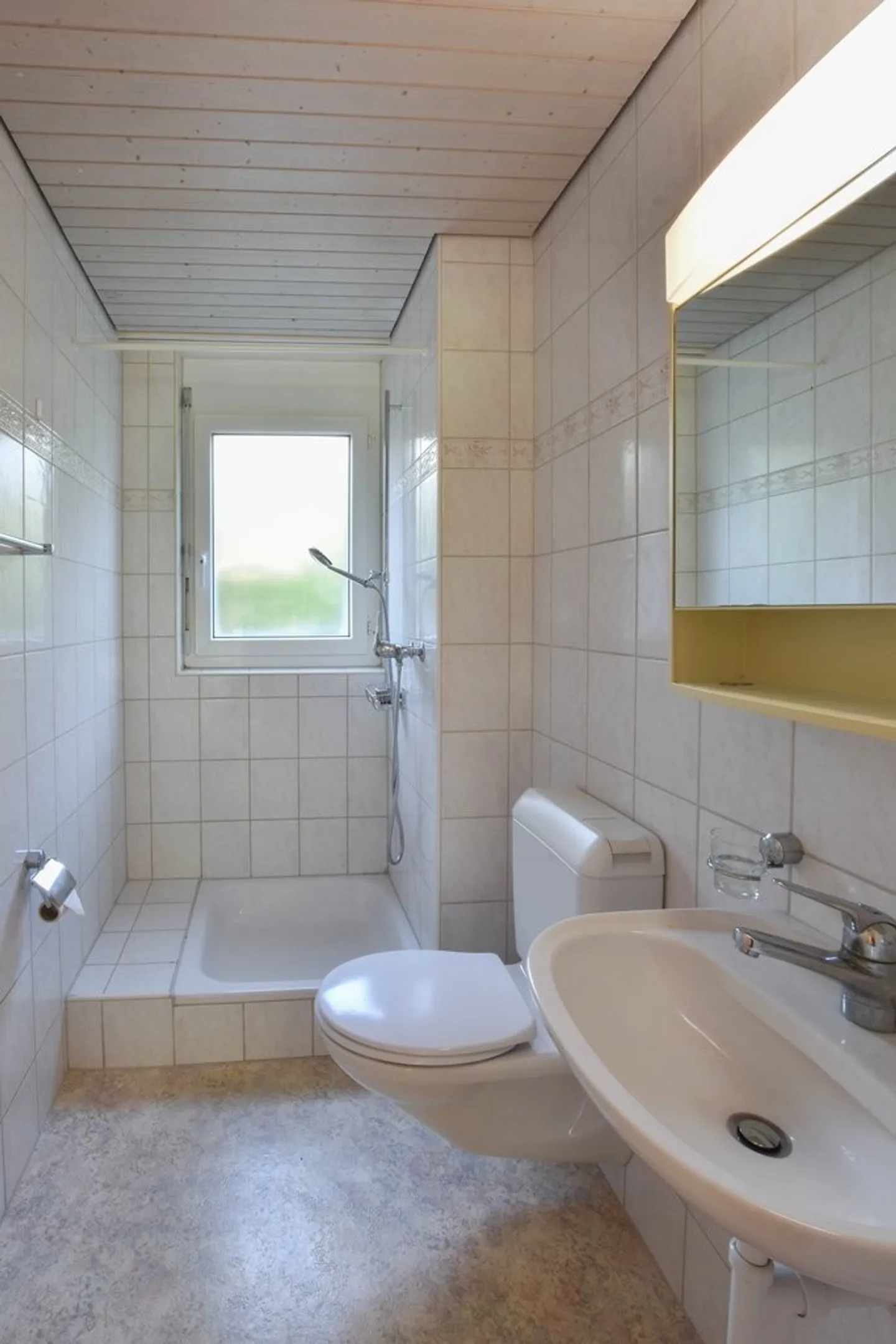 Appartement familial parfait au 1er étage avec buanderie privée - Photo 10 sur 12