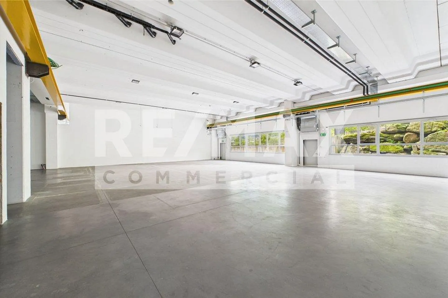 For rent: Spacious commercial space in the center CAST-CASTIONE - Photo 9 of 13