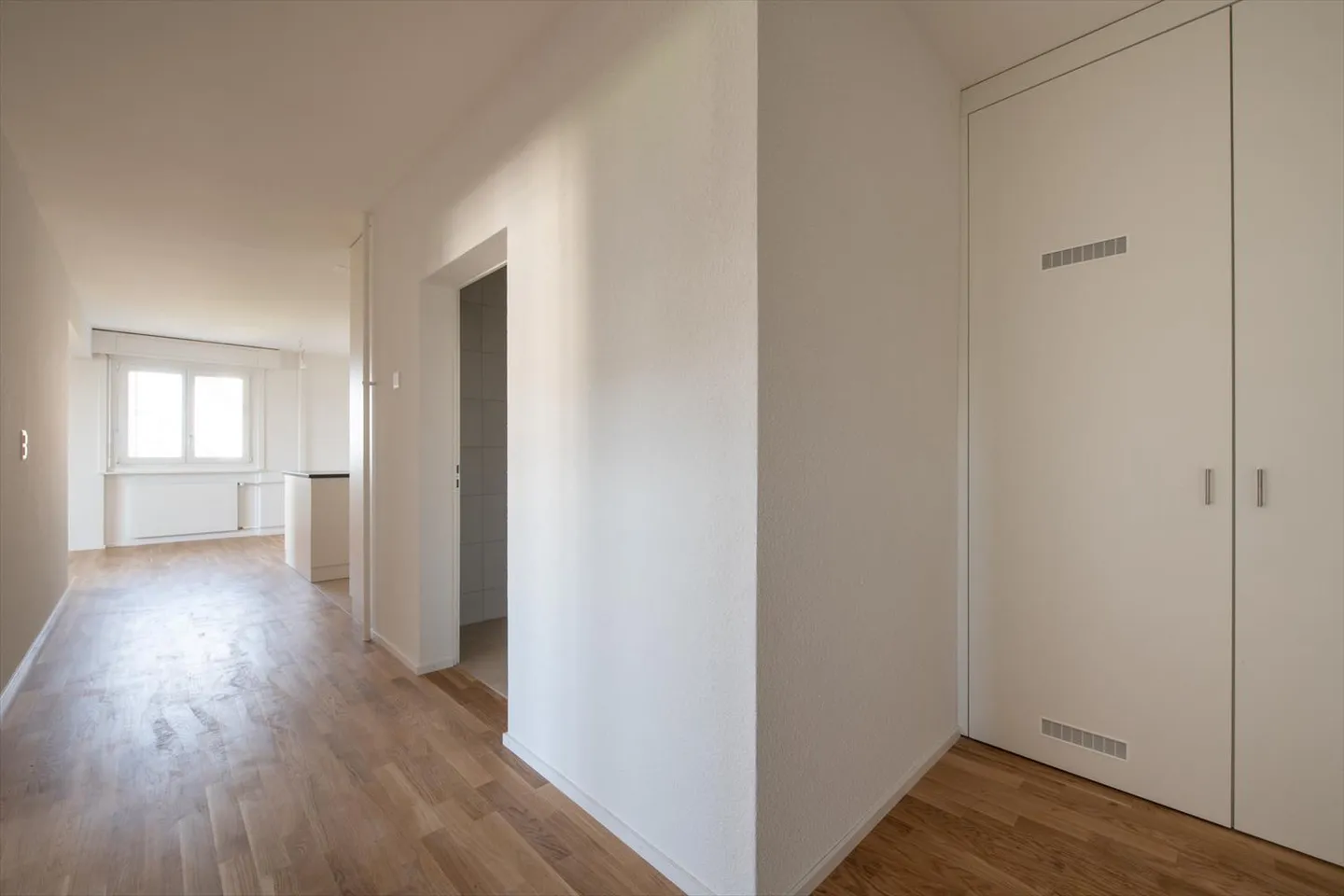 Appartement spacieux en dehors du centre-ville - Photo 7 sur 7
