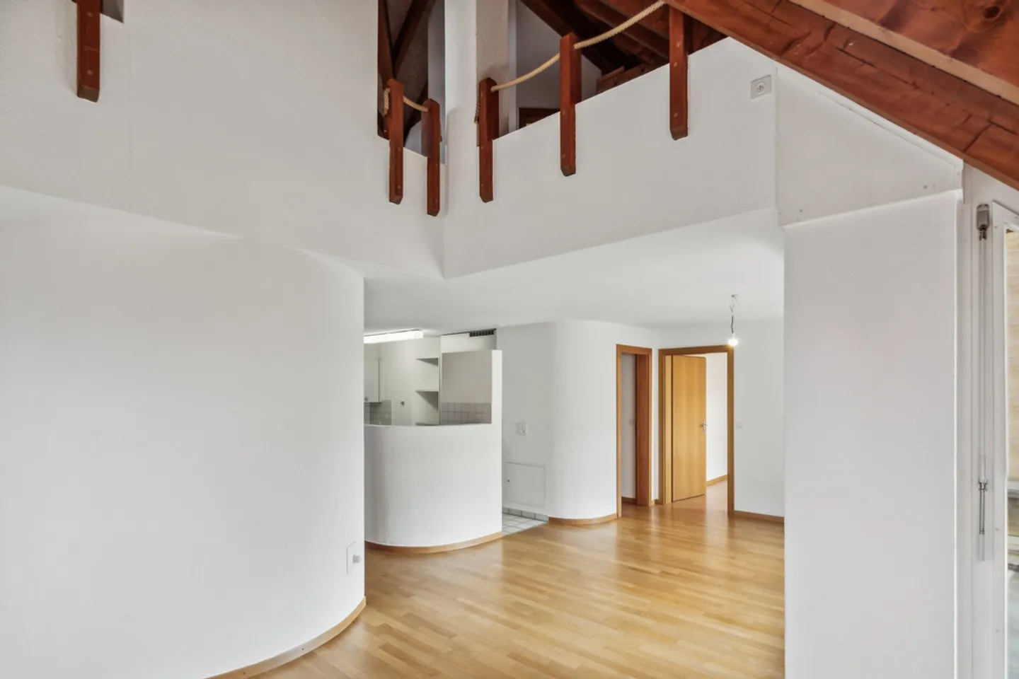 La tua nuova casa su due piani! - Foto 3 di 12