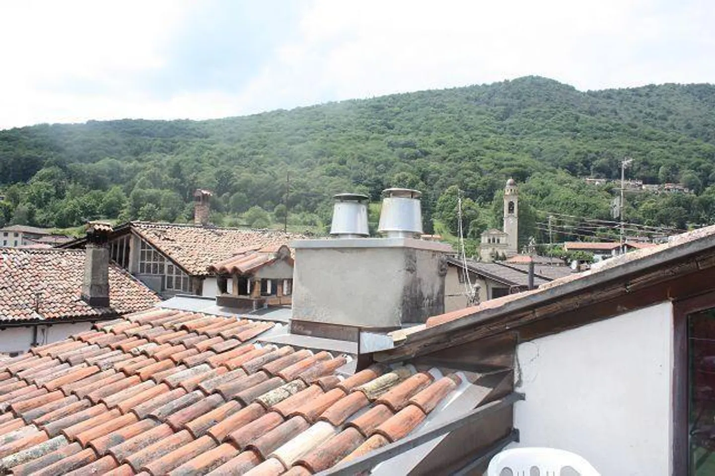 Casa trifamiliare con annesso, stalla e prato - Foto 16 di 25