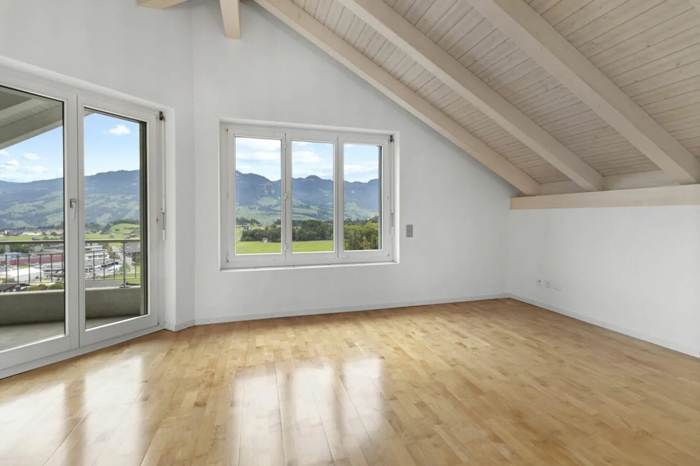 Una casa promettente con potenziale - Foto 15 di 16