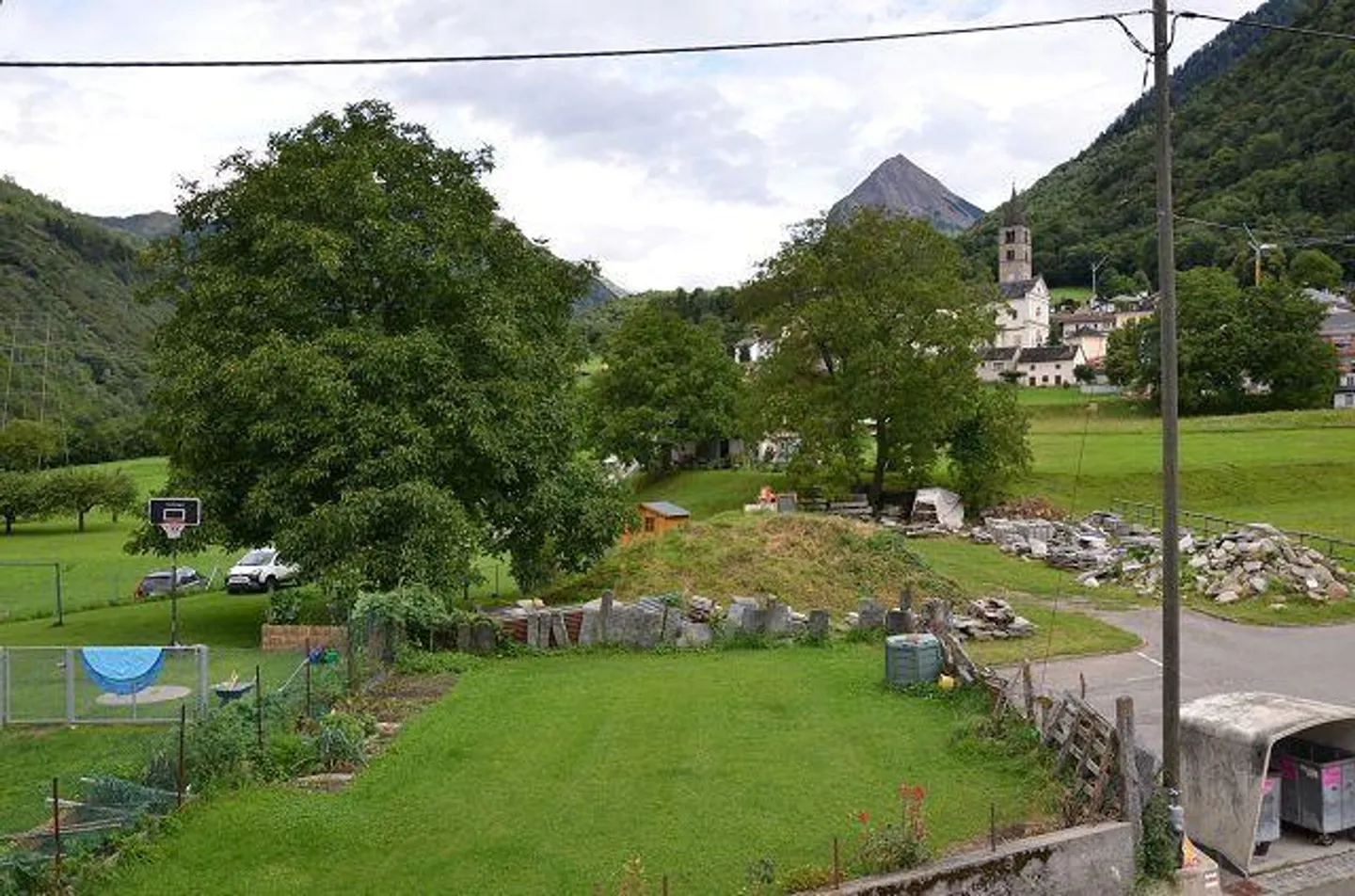 «Rustico di 2 piani da rinnovare con terreno molto soleggiata, tranquilla  / Rustico zum Ausbauen mit separatem Grundstück an sonniger, ruhiger Lage» - Foto 19 di 28