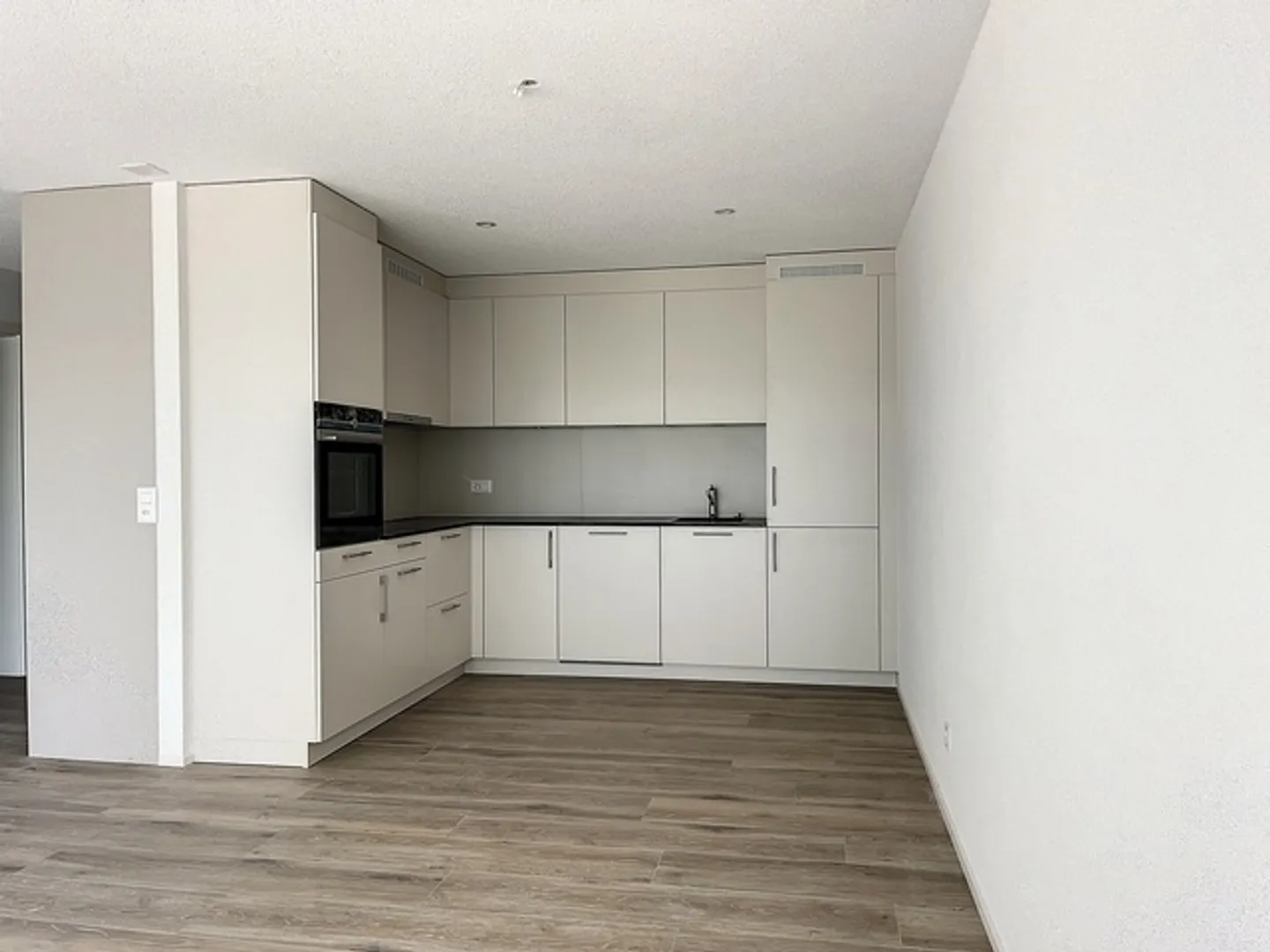 Appartement 2.5 pièces - Photo 2 sur 5