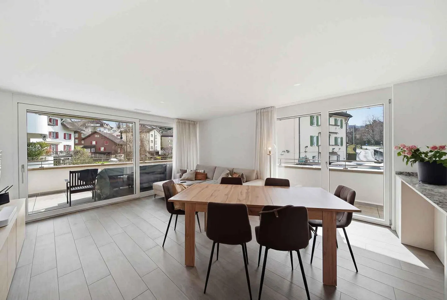 APPARTAMENTO MODERNO DI 3,5 LOCALI CON BALCONE E STANDARD MINERGIE - Foto 4 di 5