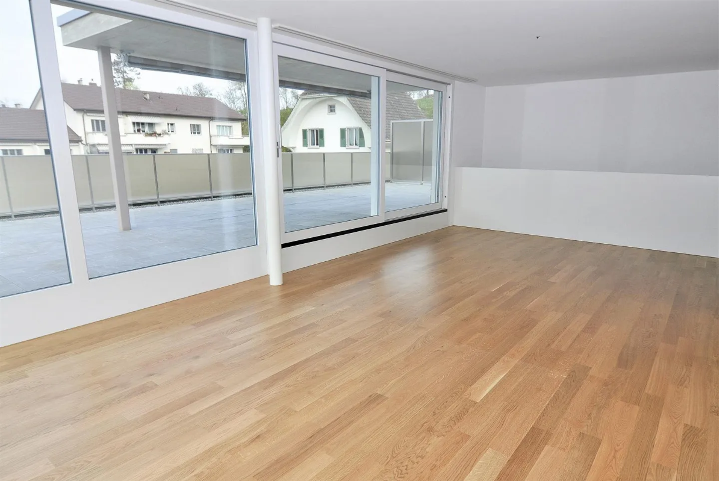 Appartamento attico 3.5 locali con grande terrazza - Foto 3 di 13