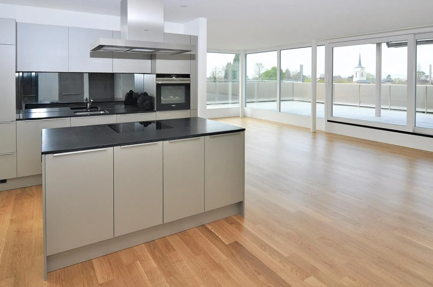 Appartamento attico 3.5 locali con grande terrazza - Foto 1 di 13