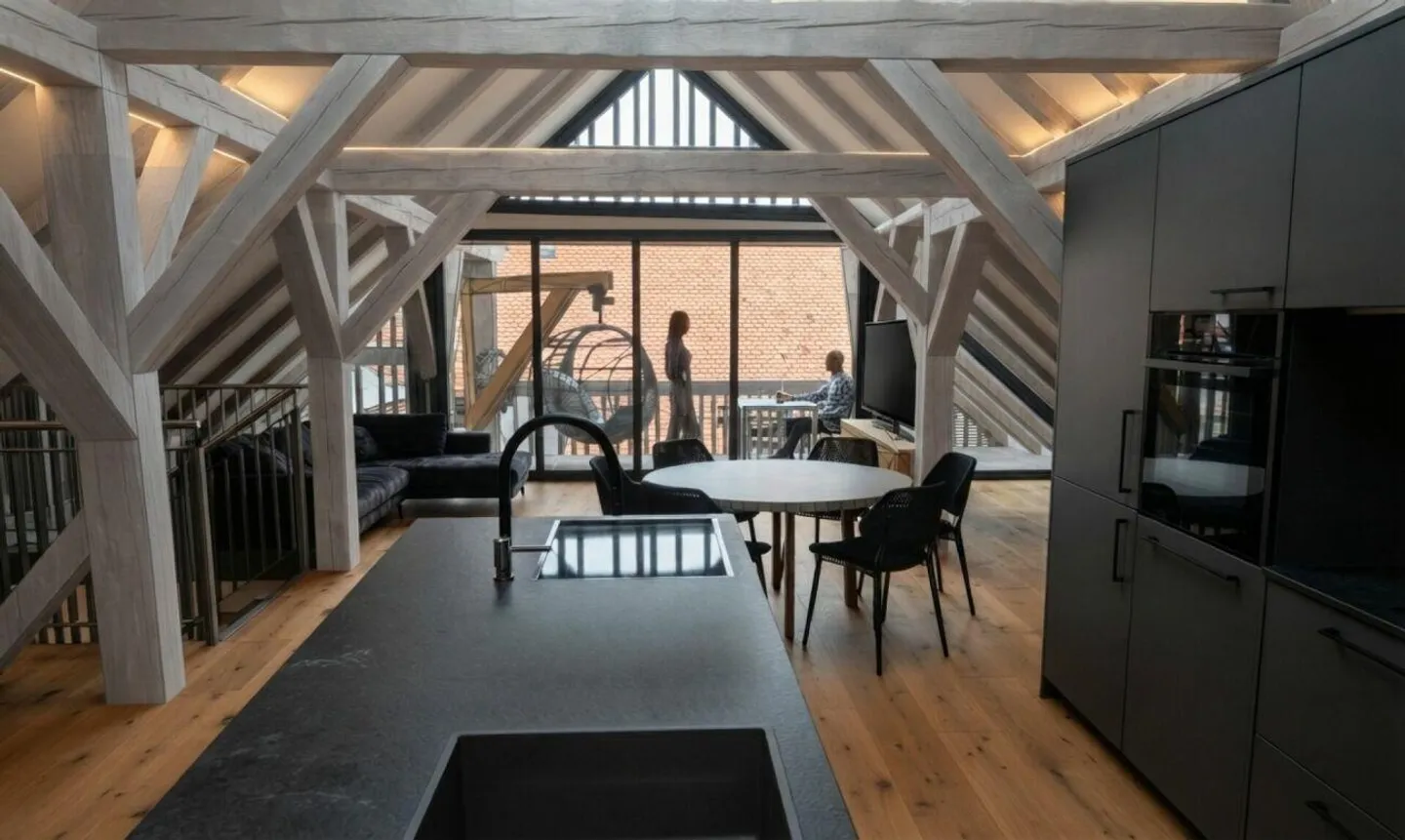 Nouvelle construction unique : Maison individuelle moderne de 4,5 pièces avec historique... - Photo 3 sur 9