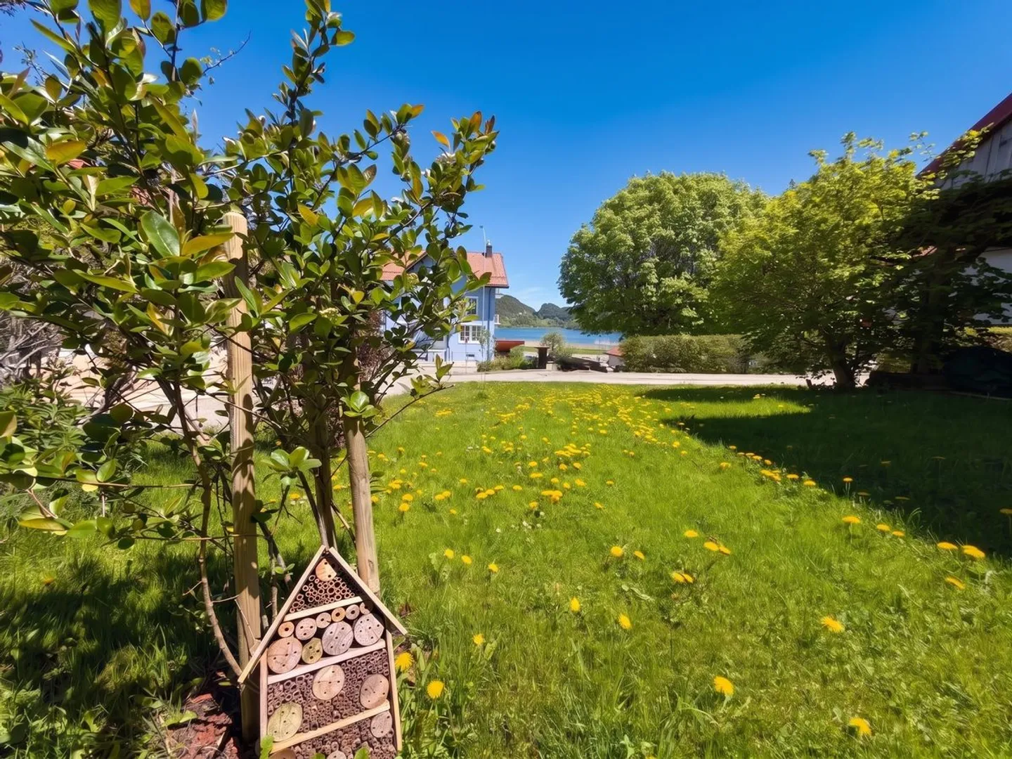 Casa in vendita a Charbonnières con 6,5 stanze - 230 m², con appartamento di 2 stanze e grande giardino - Foto 1 di 13