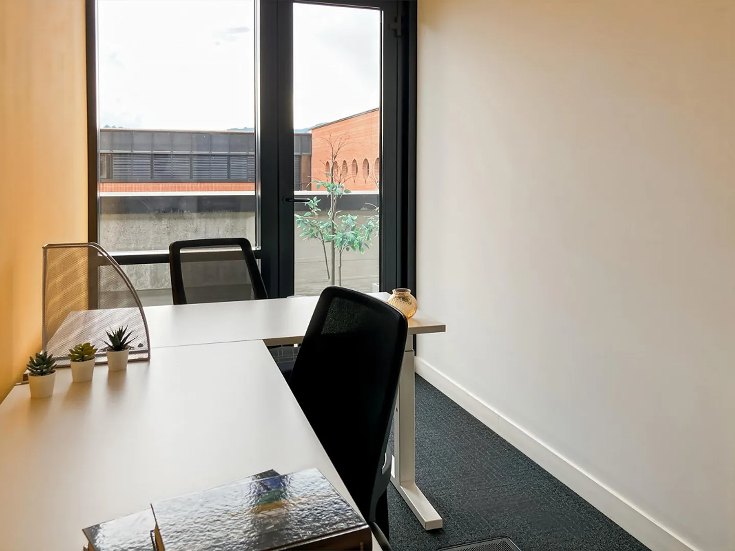 Adesione Ufficio Regus - Foto 1 di 8