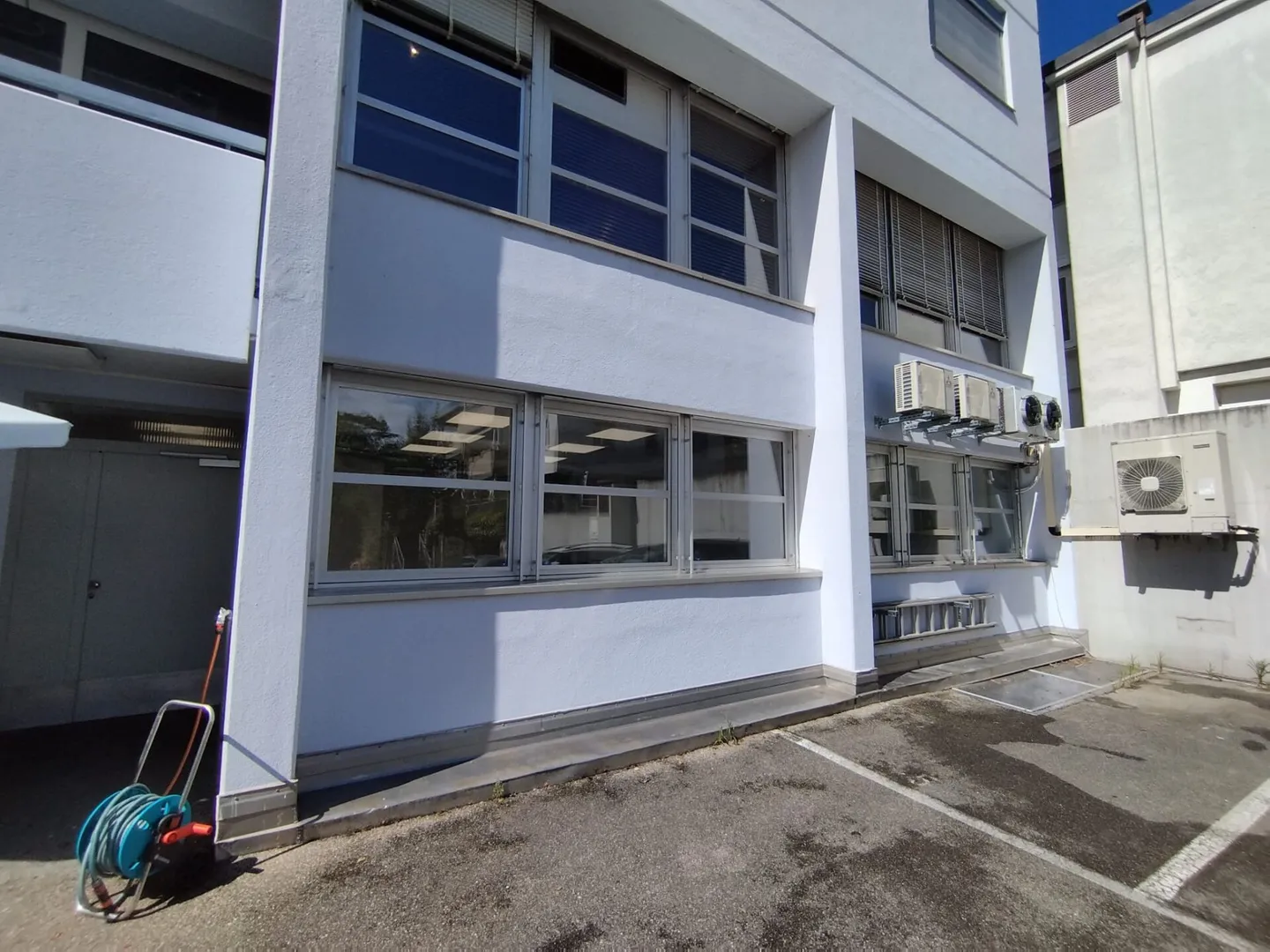 Commerciale/Ufficio/Magazzino a Binningen - Foto 17 di 17