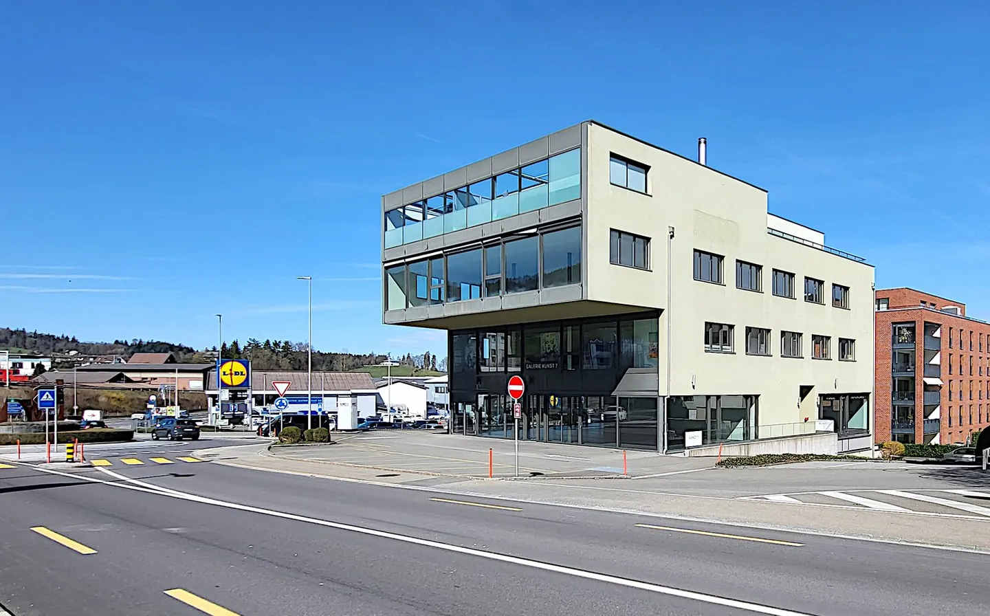 Tenant expansion according to your own wishes - Office space in the best location! - Photo 1 of 12