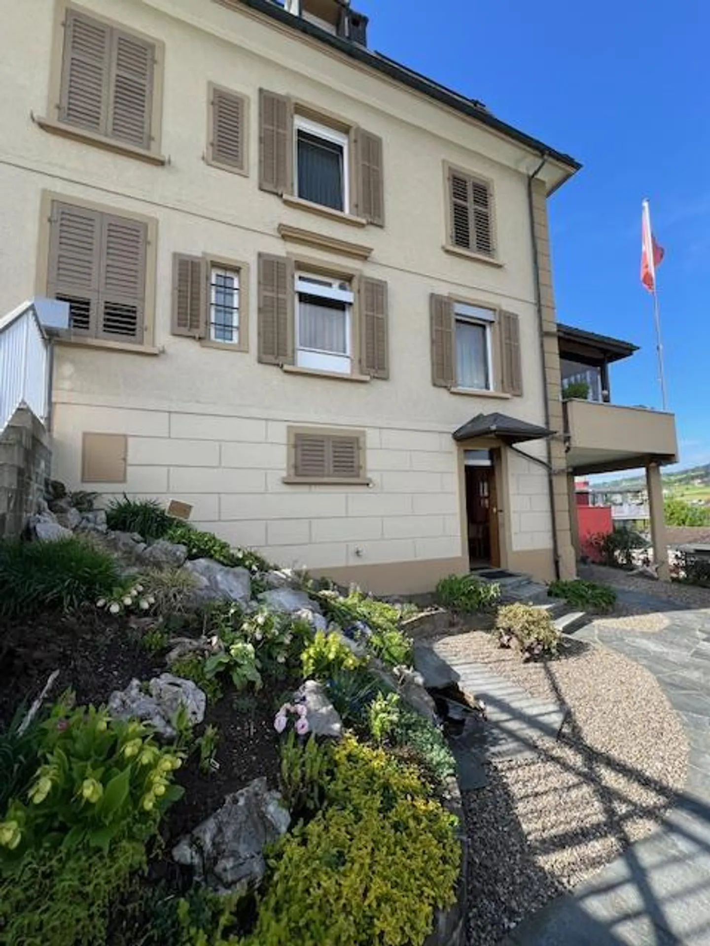 Studio meublé - Photo 1 sur 7