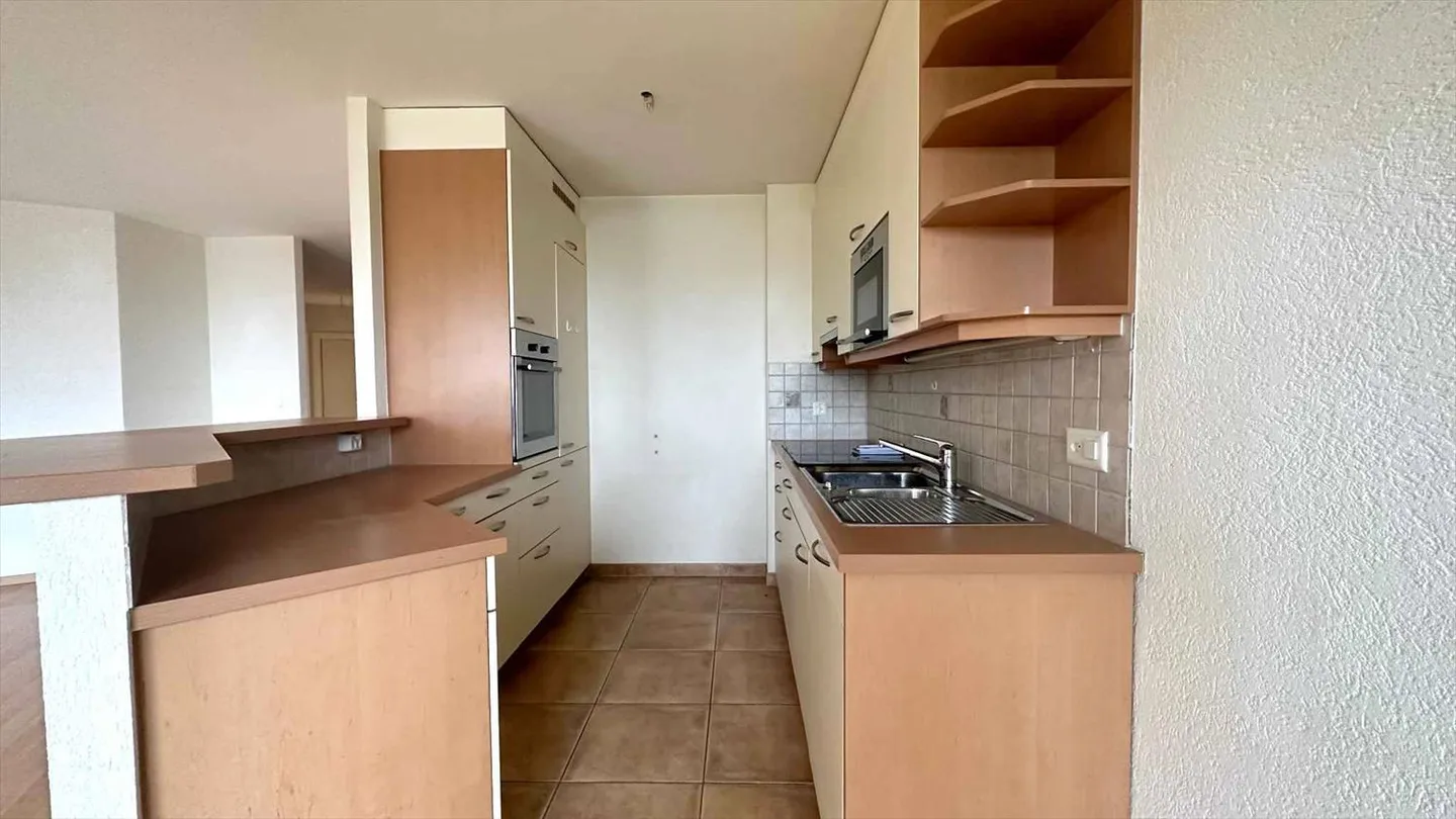 4.5 Room Apartment - Photo 4 of 10