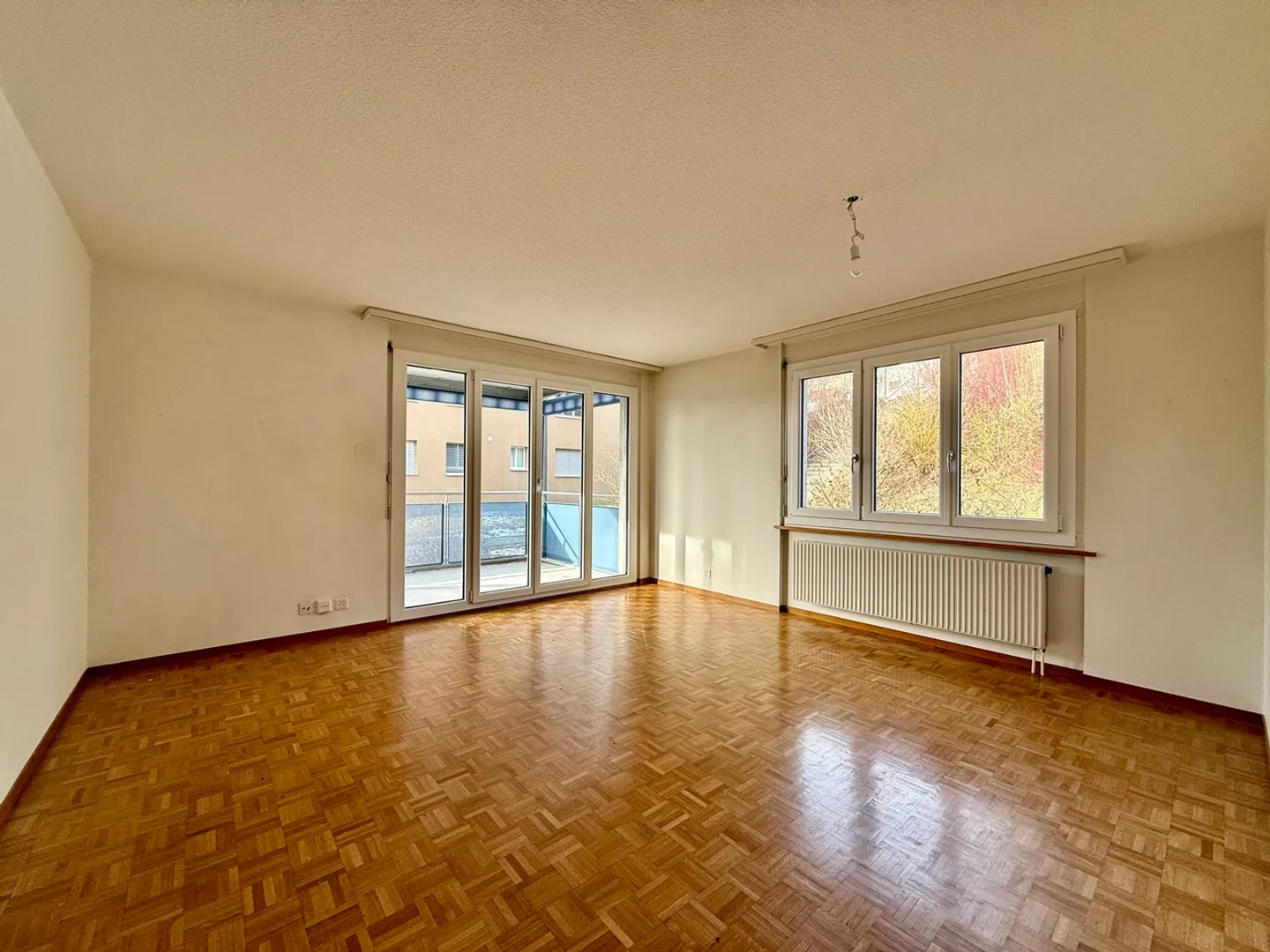 2.5 pièces avec balcon - Photo 5 sur 6