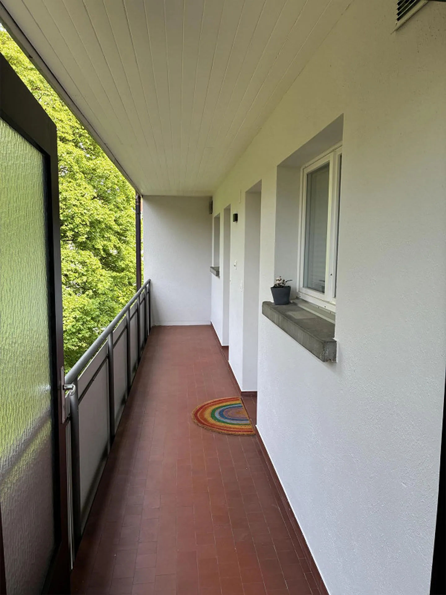 Freistehendes, vollsaniertes Mehrfamilienhaus mit 14 Wohnungen - Foto 4 von 5