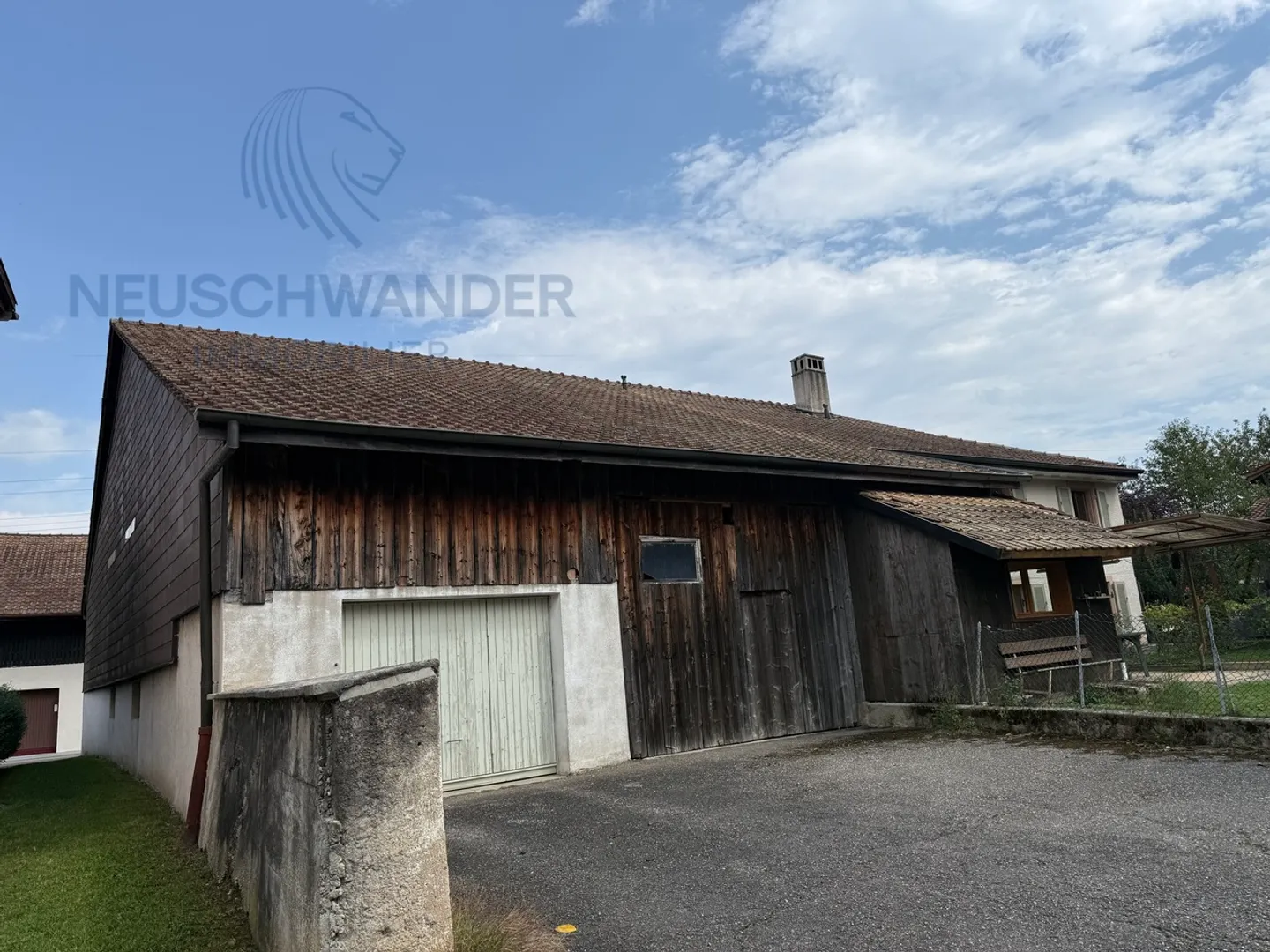 Residential building for sale - Photo 1 of 25