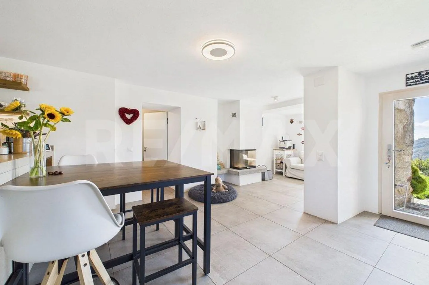 Rustici Incantevoli a Gola di Lago Eleganza, Tradizione e Tecnologia Moderna nel Cuore della Capriasca - Foto 4 di 13