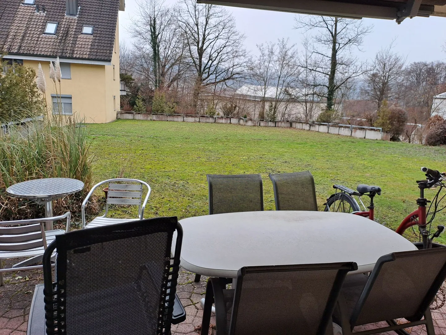 Helle Wohnung mit Sitzplatz - Foto 9 von 10