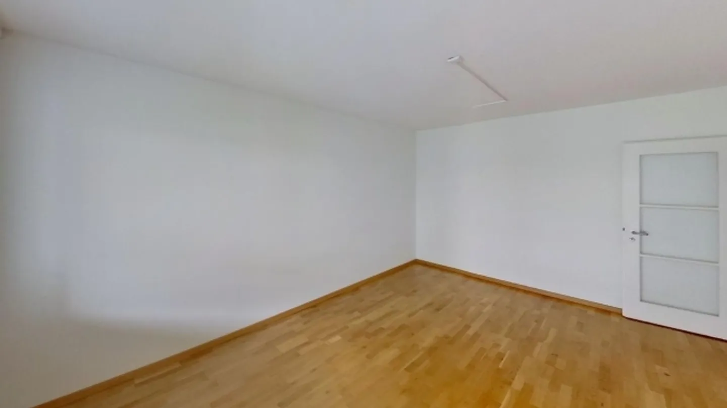 Disponibile fino al 30.11.2026: Soluzione temporanea ideale – Appartamento con 2 camere a Wiedikon - Foto 6 di 8