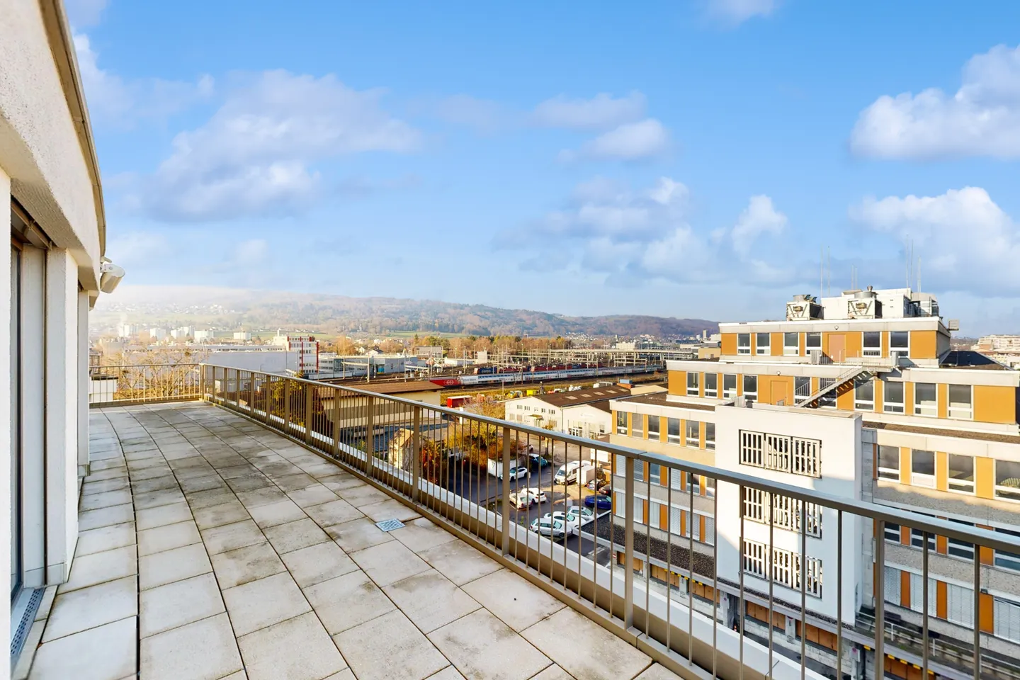 Attique à louer - Photo 10 sur 10