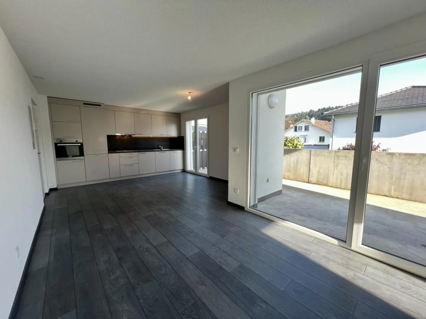 Wohnung mit 4.5 Zimmern und Balkon - Foto 1 von 13
