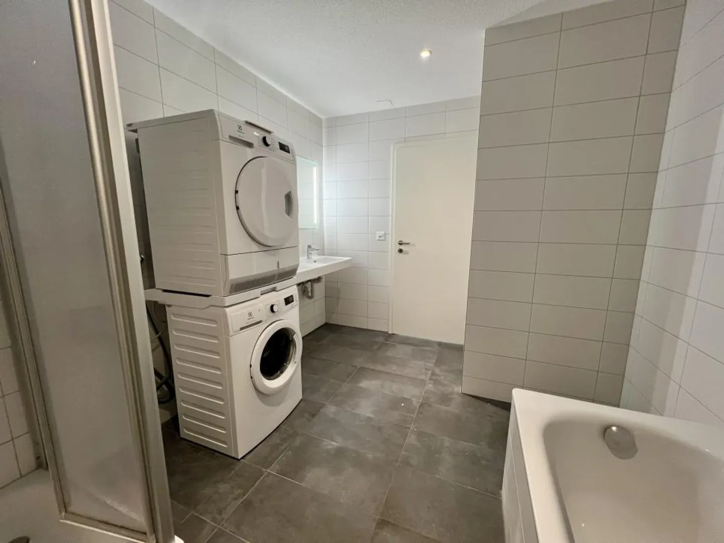 Wohnung mit 4.5 Zimmern und Balkon - Foto 10 von 13