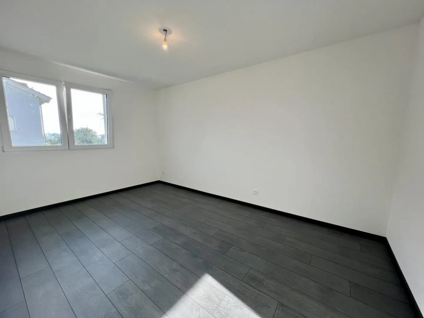 Wohnung mit 4.5 Zimmern und Balkon - Foto 12 von 13