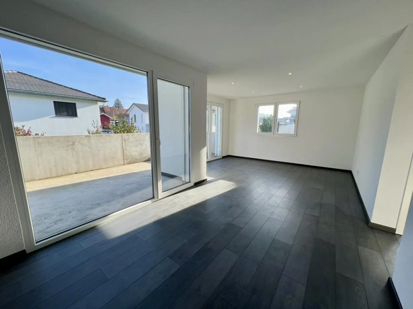 Wohnung mit 4.5 Zimmern und Balkon - Foto 5 von 13