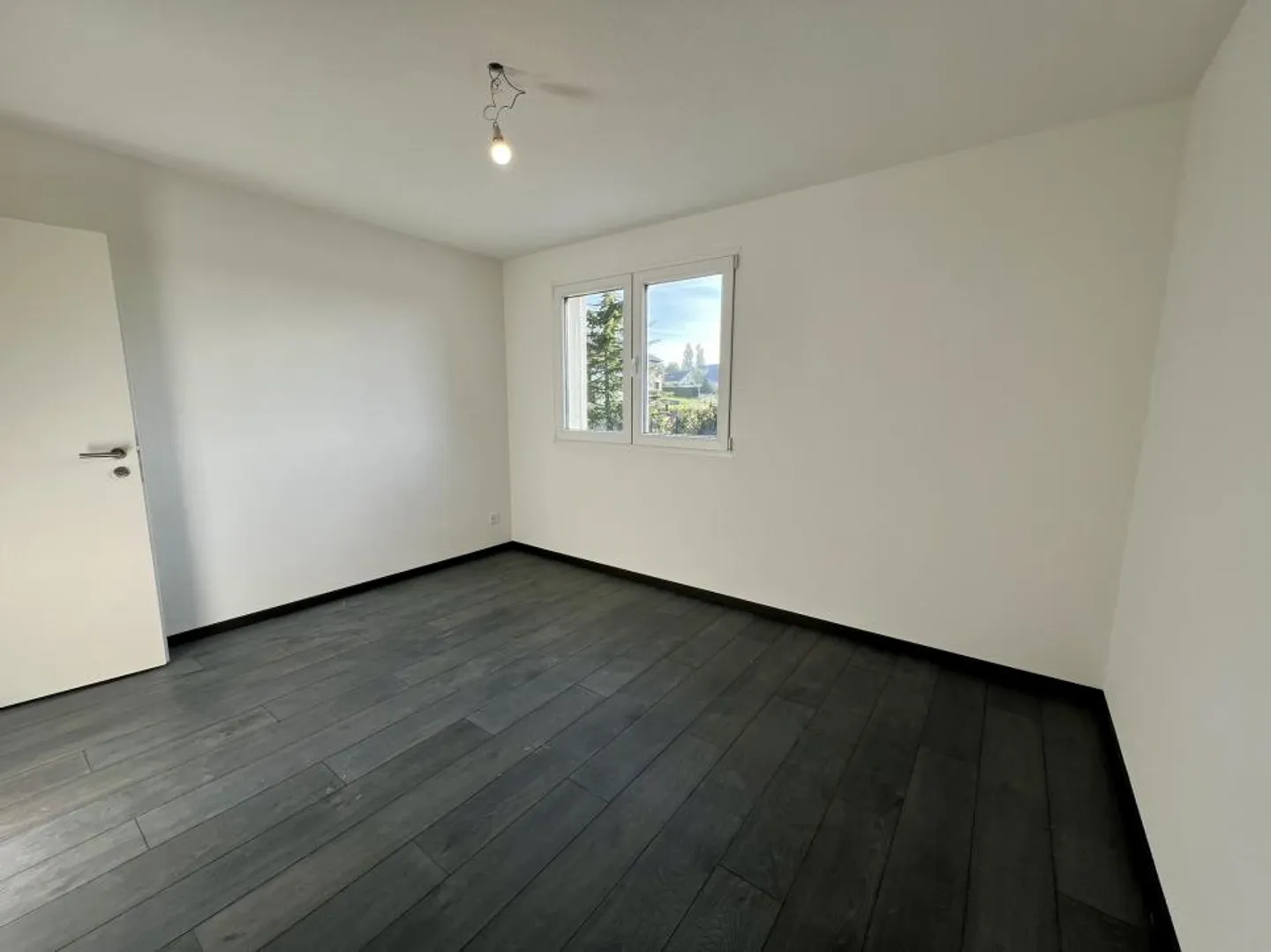Wohnung mit 4.5 Zimmern und Balkon - Foto 8 von 13