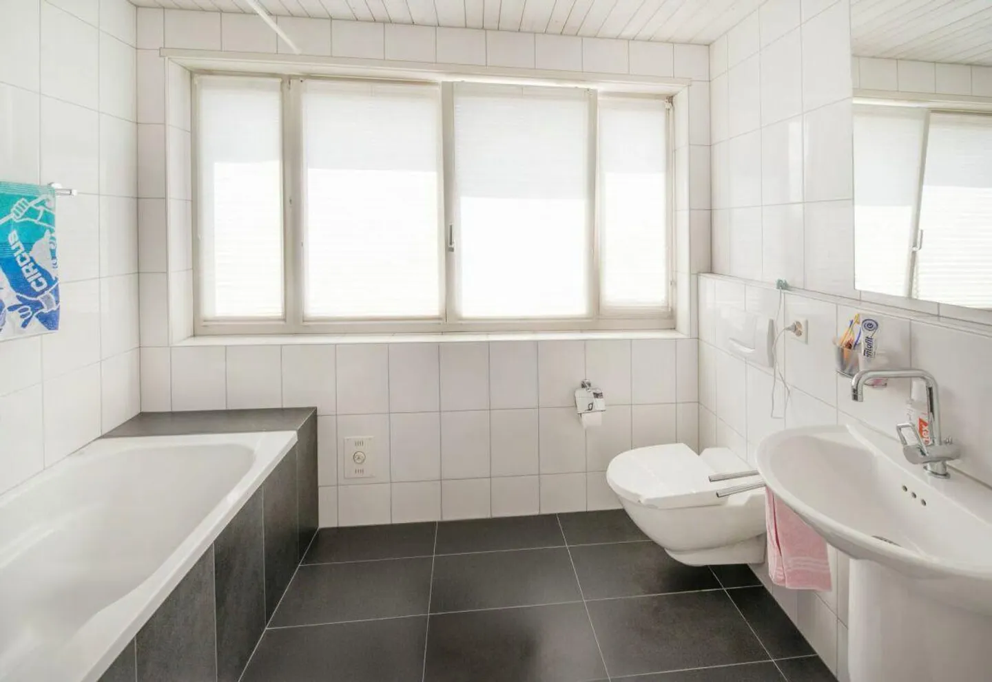 Casa unifamiliare di 6,5 stanze con vista splendida - Foto 14 di 30