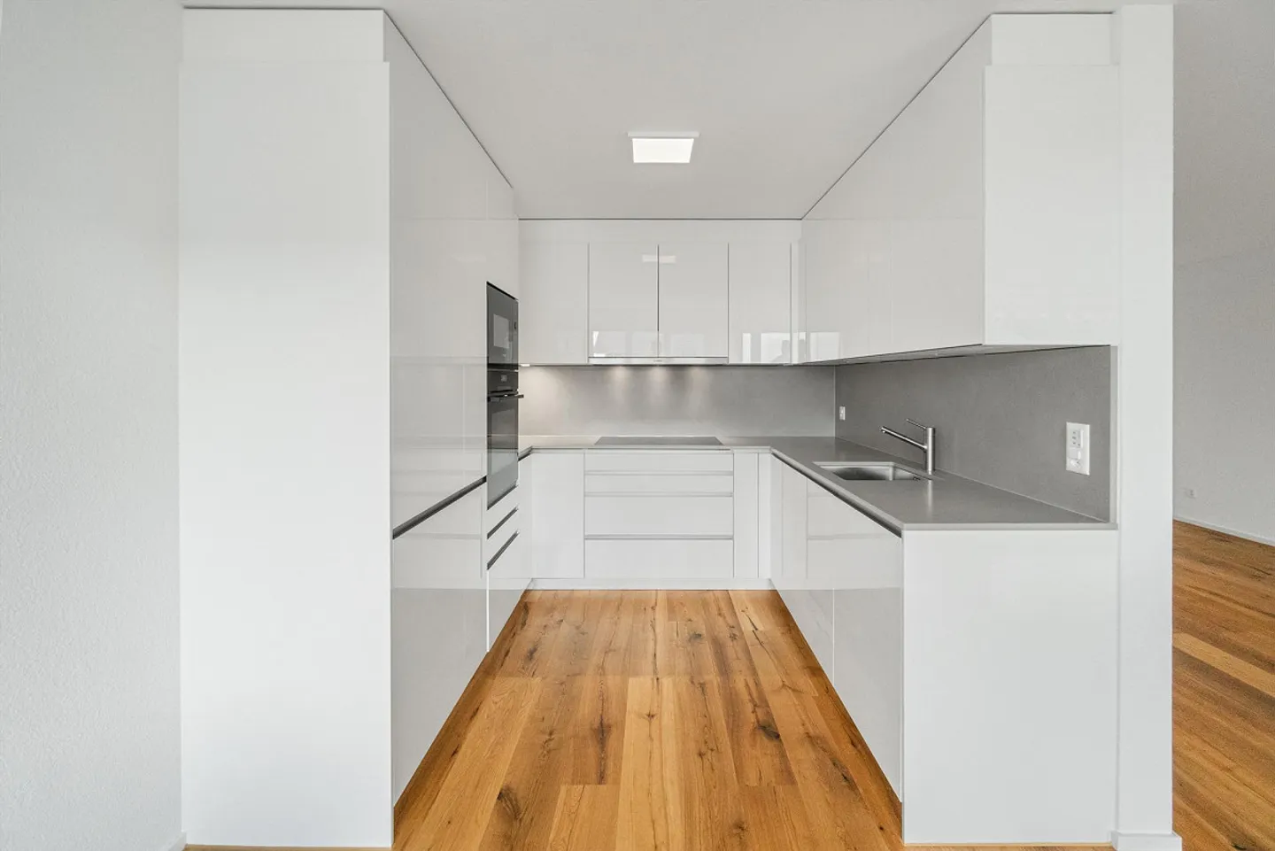 Renovierte 4.5-Zimmer-Wohnung – ruhige Lage, durchdachter Ausbau - Foto 2 von 14