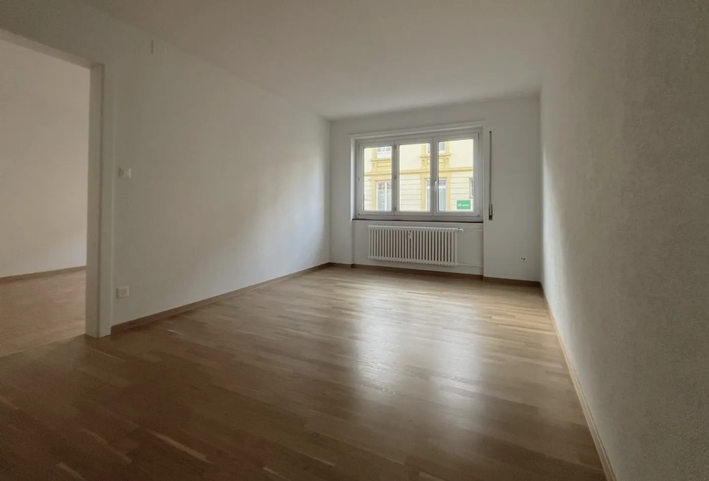 Renovated 3.5-room apartment on the ground floor - Photo 3 of 6