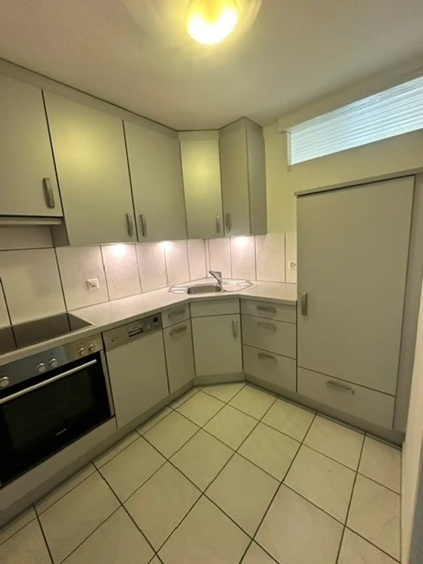 Helle 4.5-Zimmer-Wohnung im ruhigen Schwadernau - Photo 2 of 15