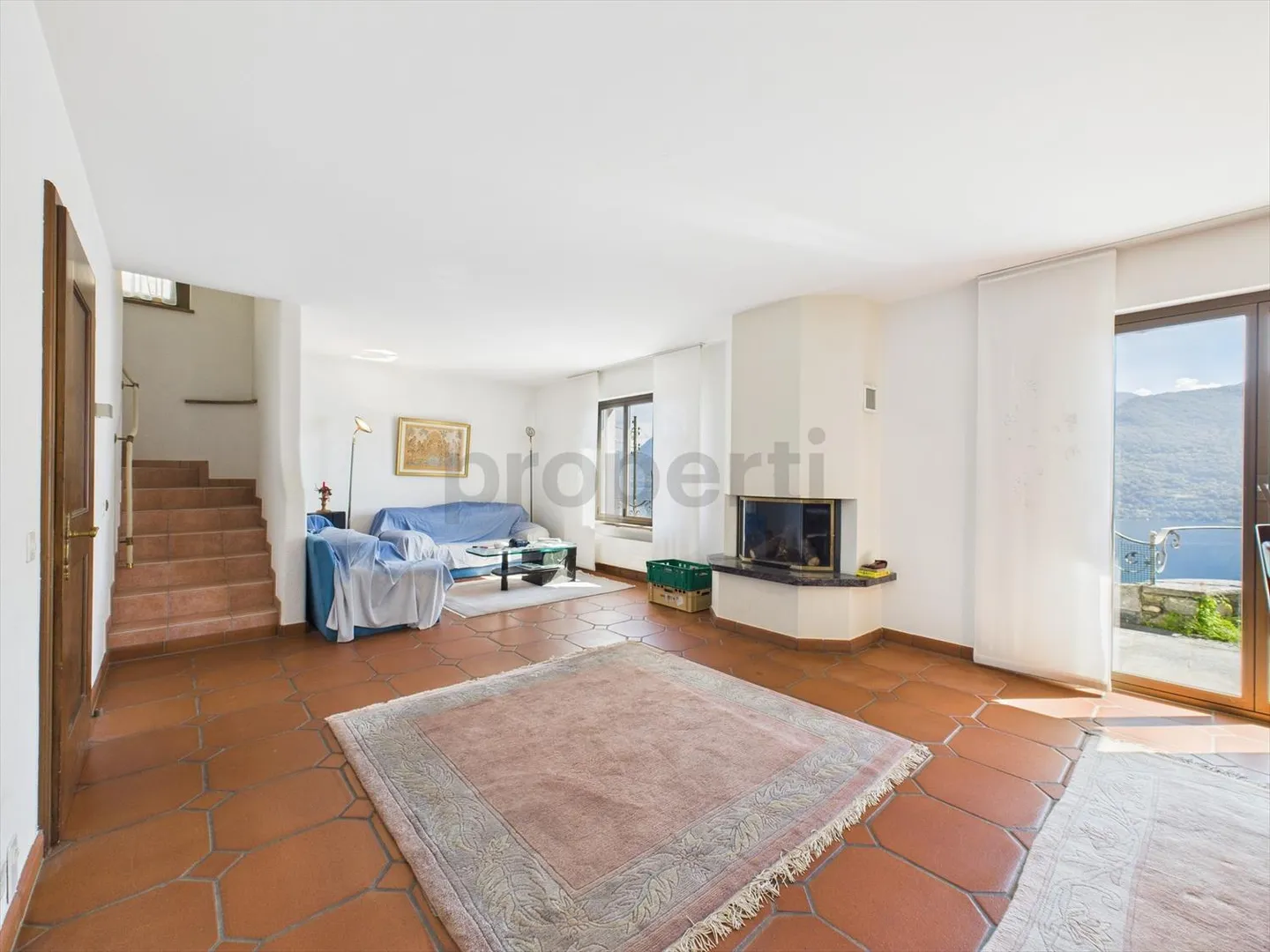 Inviting single-family home with stunning views of Lake Maggiore in Brissago - Photo 6 of 13