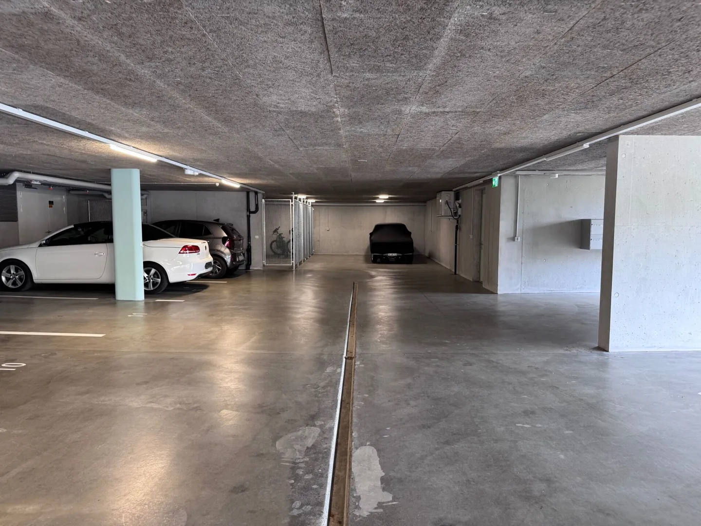 Tiefgaragenparkplatz - Foto 3 von 4