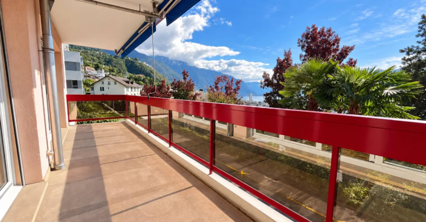 Spacieux 2.5 pièces avec balcon et vue sur le lac - Foto 8 di 8