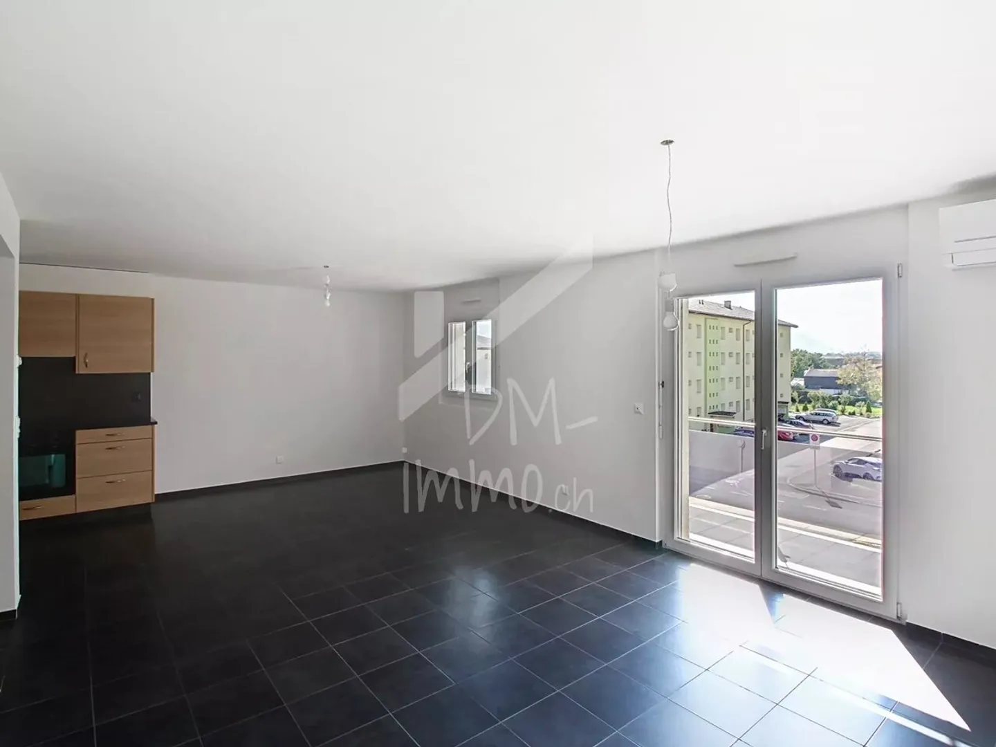 Beautiful apartment in excellent condition - Photo 2 of 11