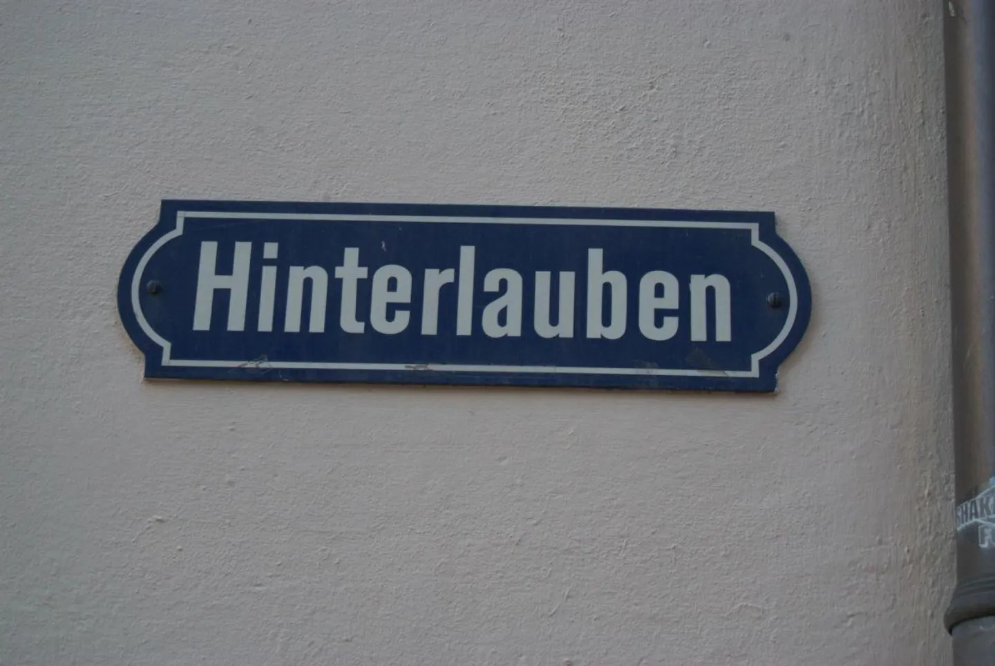 mitten im Stadtzentrum, mit Lift, Cheminée und Balkon - Foto 2 von 12