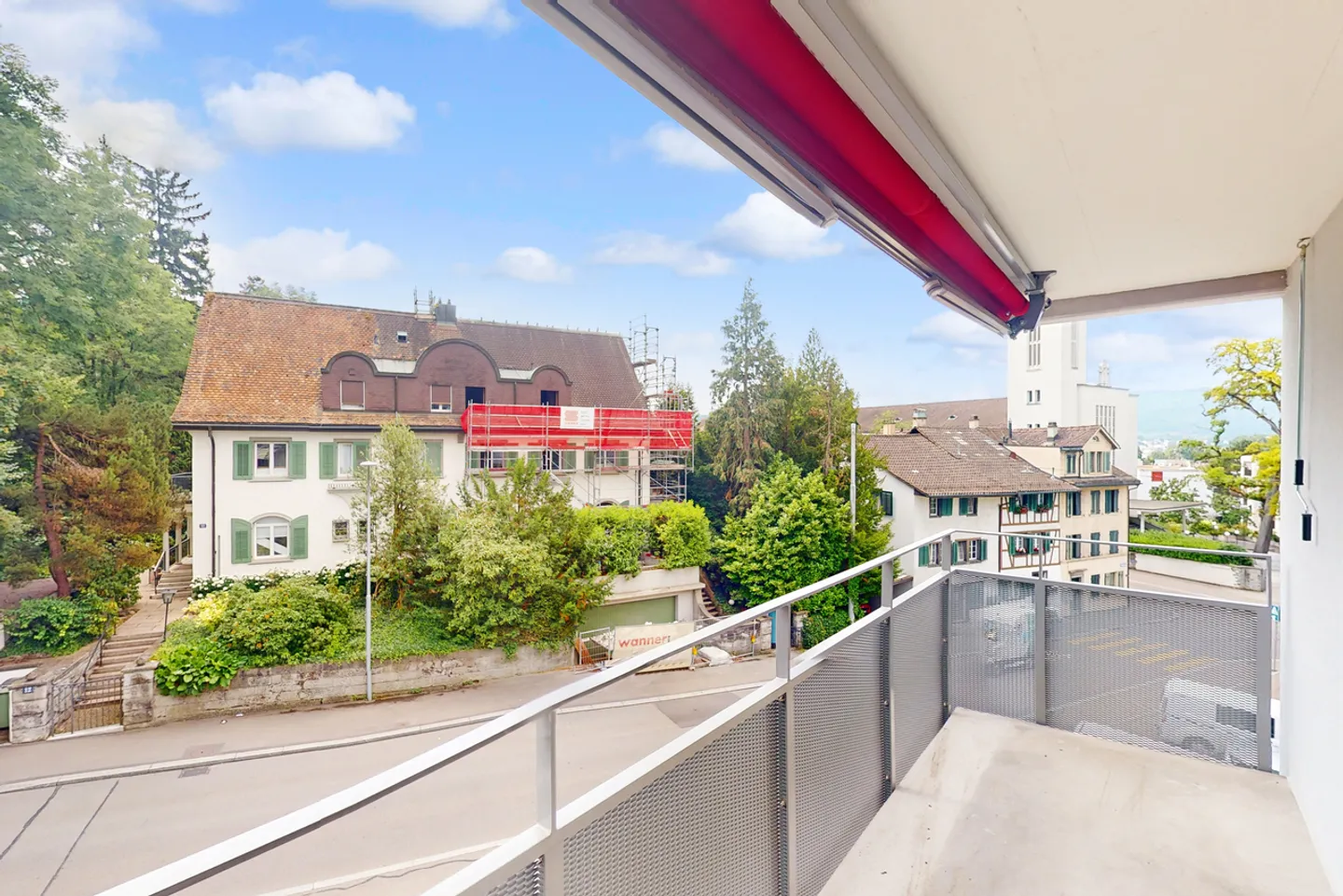 Sonnige Attikawohnung mit Terrasse - Foto 9 von 10