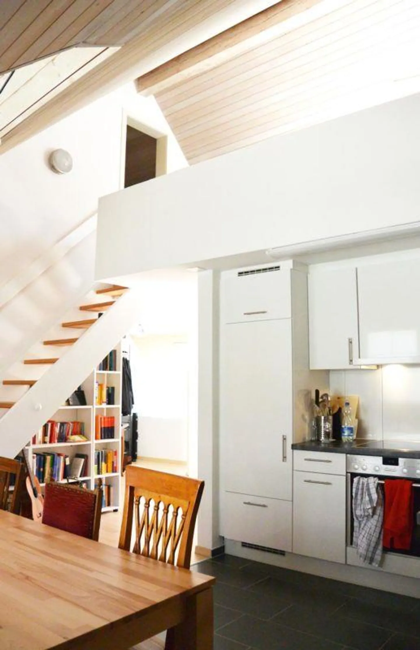 mitten im Stadtzentrum, mit Lift, Cheminée und Balkon - Foto 5 von 12