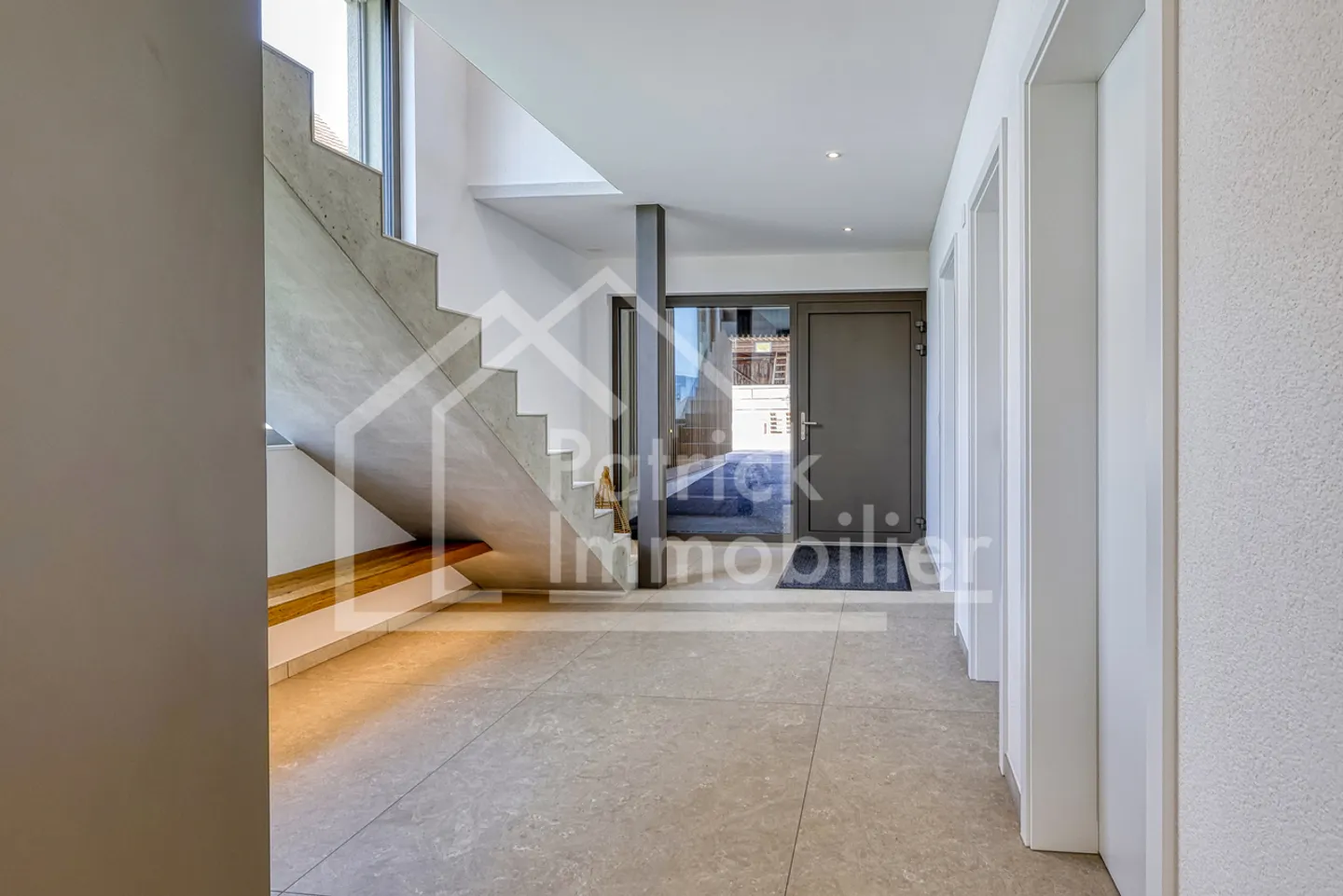 Zeitgenössische Luxusvilla mit freiem Blick in Montavon - Foto 5 von 33