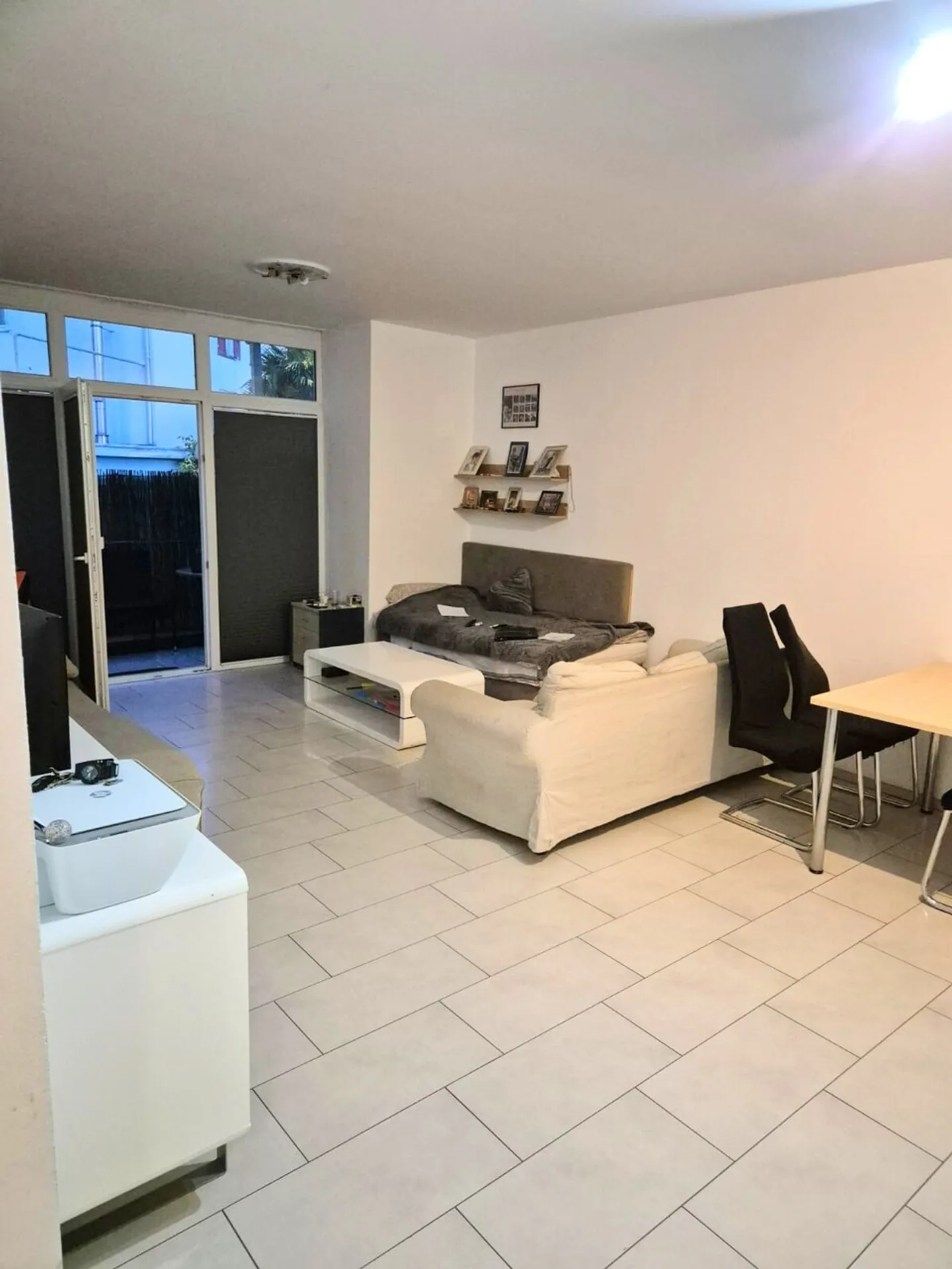 Bella appartamento con balcone - Foto 2 di 8