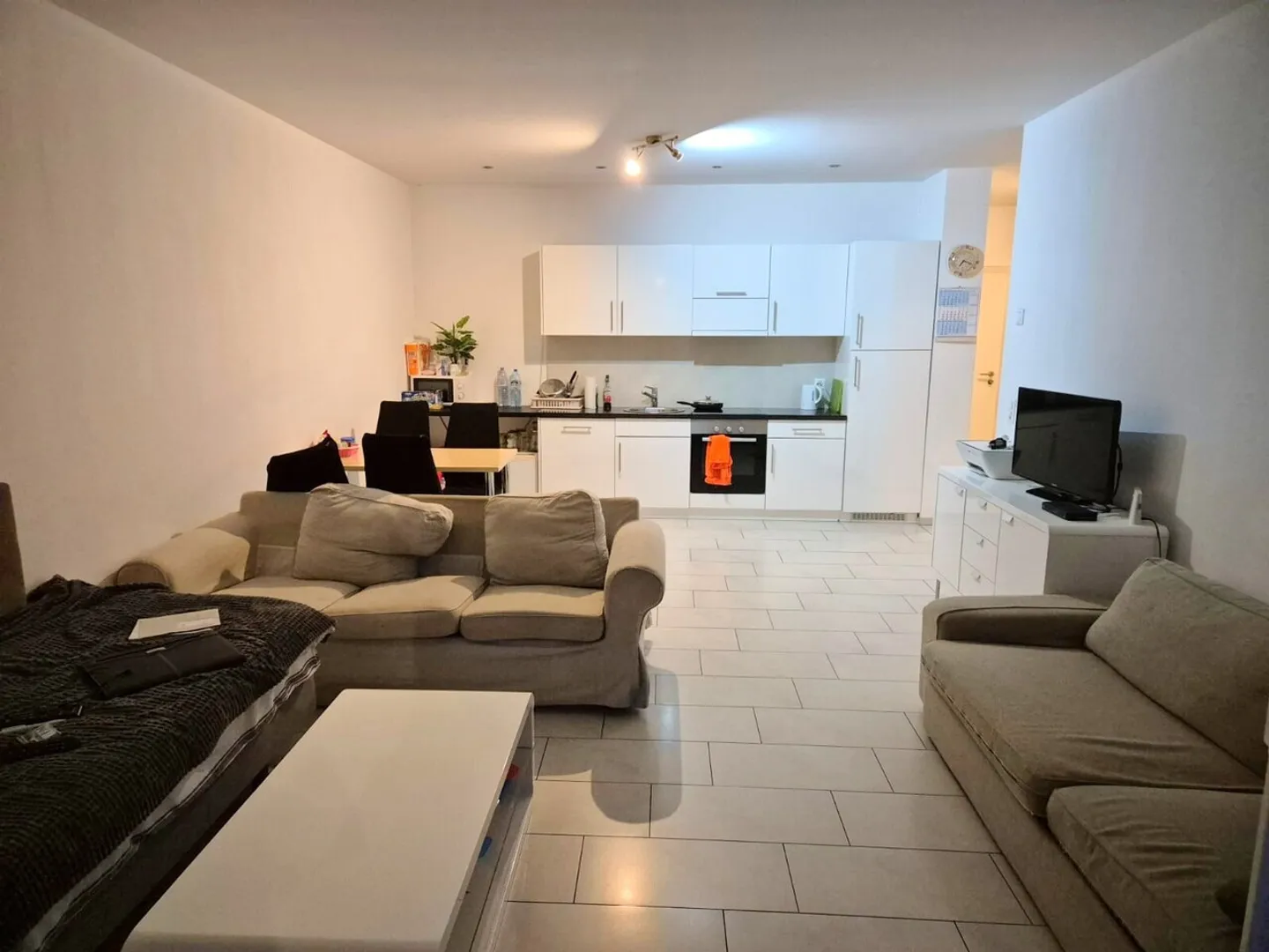 Bella appartamento con balcone - Foto 1 di 8