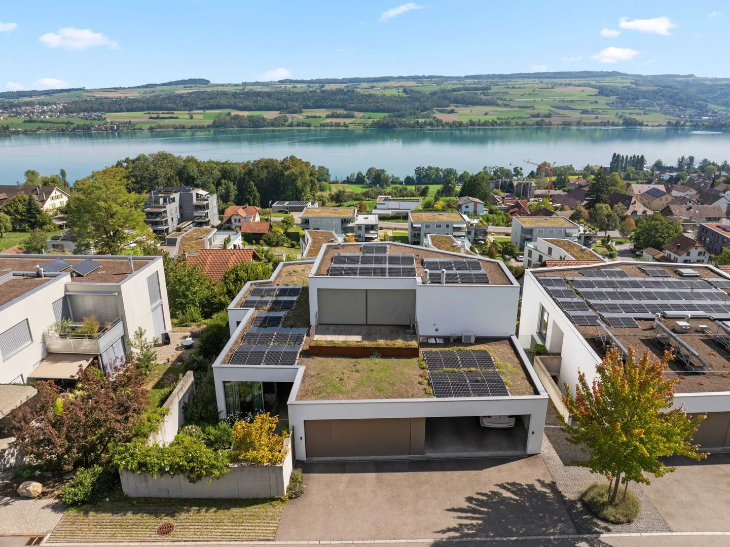 Terrace Apartment with Dreamlike View - Photo 10 of 12